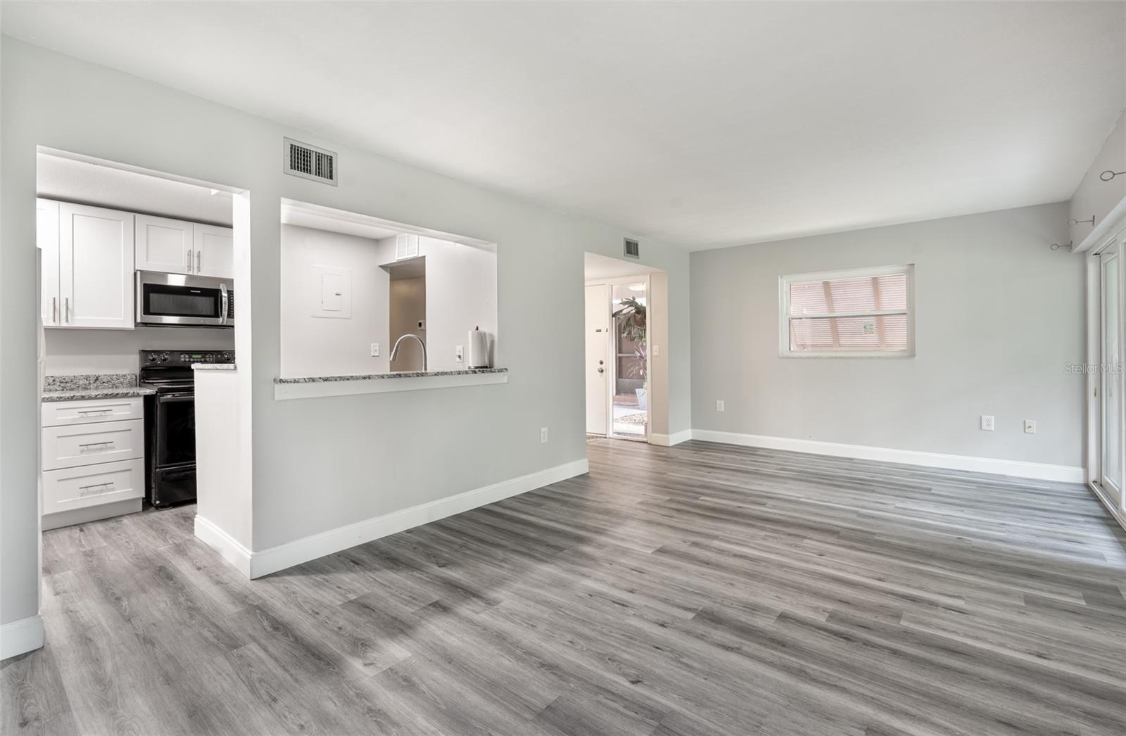 EDGEWATER CONDO APTS - Residential