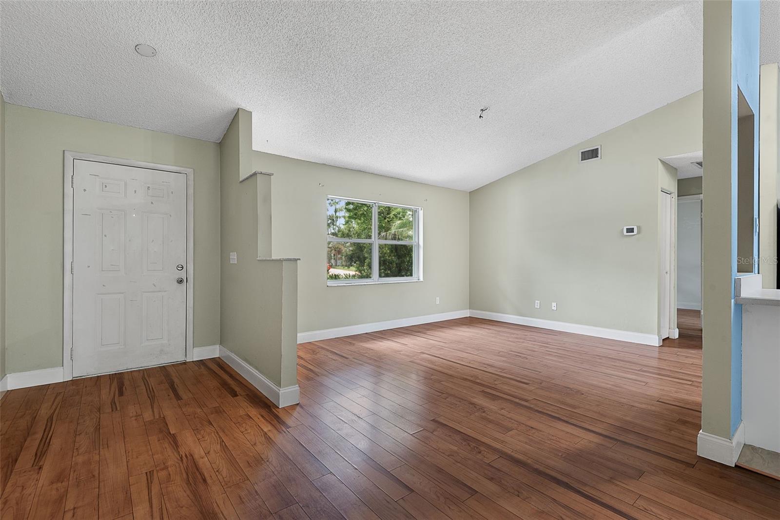 15 KALANCHOE COURT