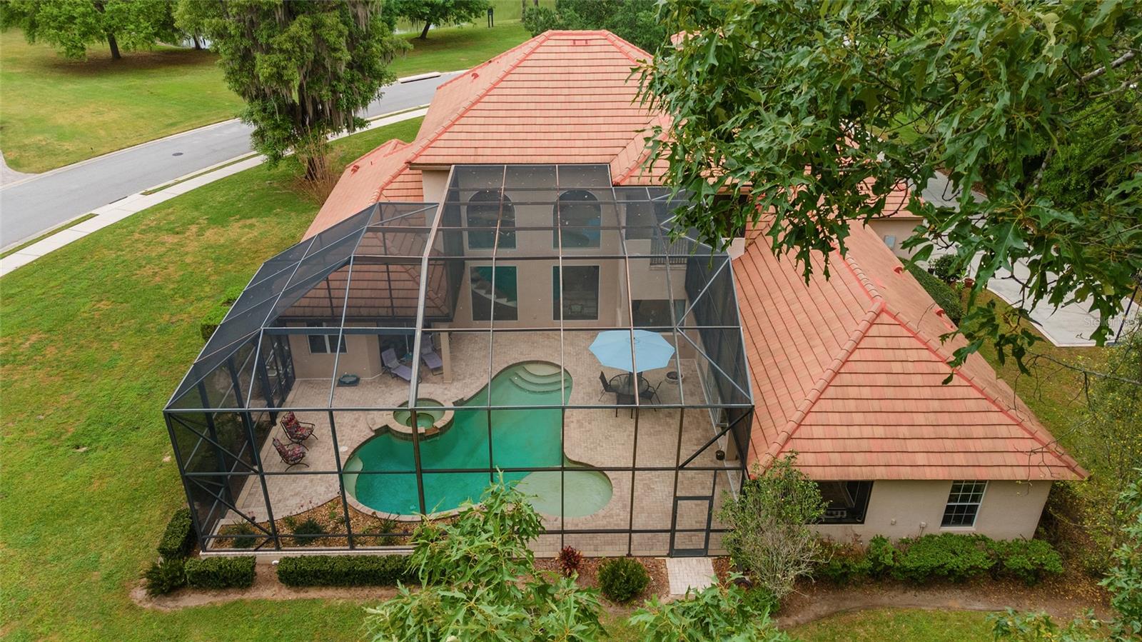 BELLECHASE LAURELS - Residential