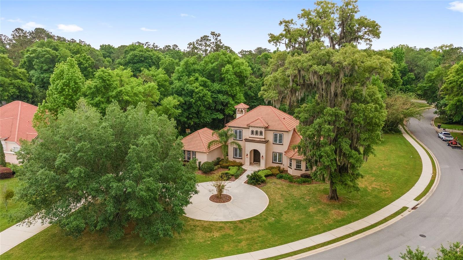 BELLECHASE LAURELS - Residential