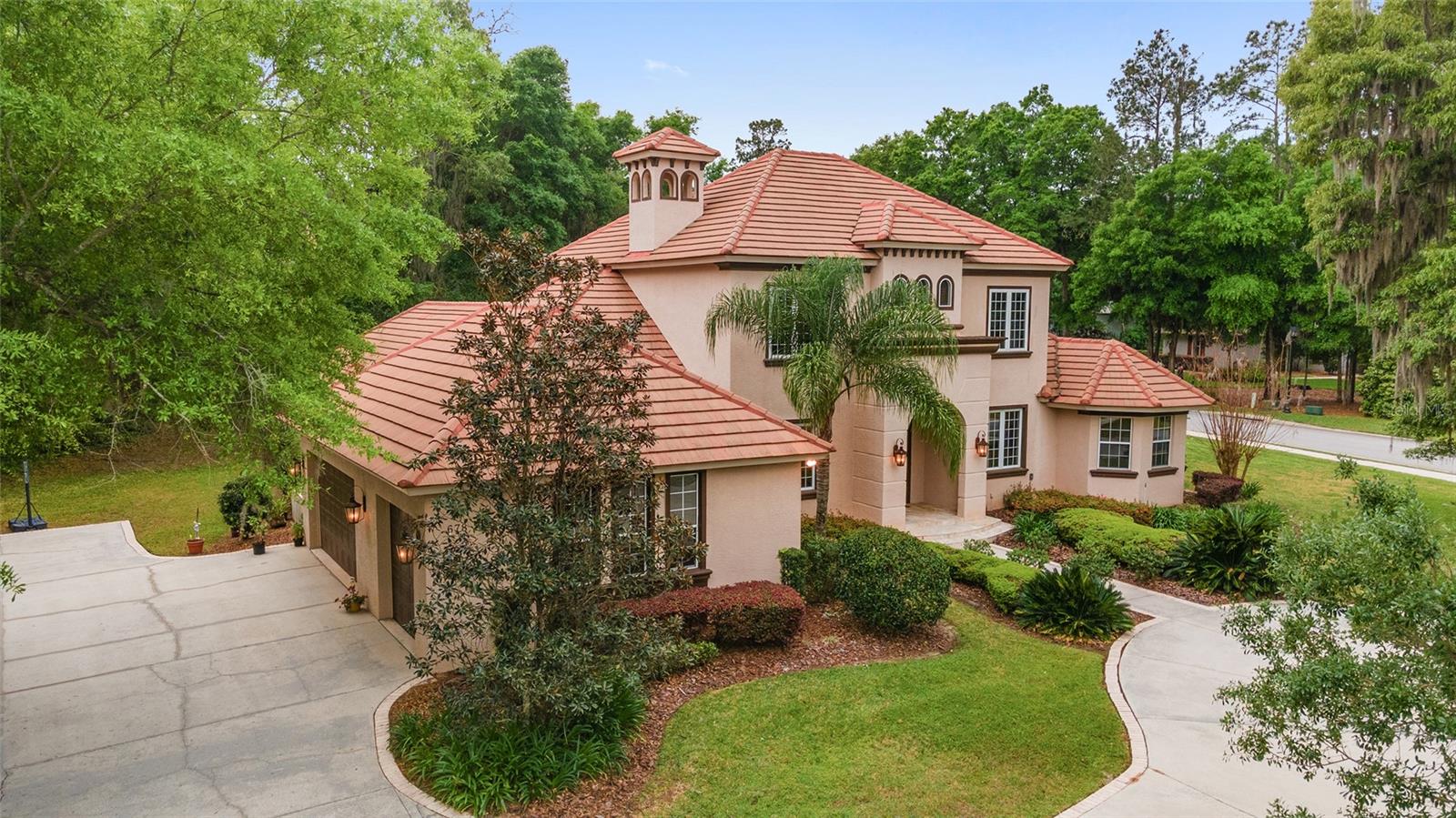 BELLECHASE LAURELS - Residential