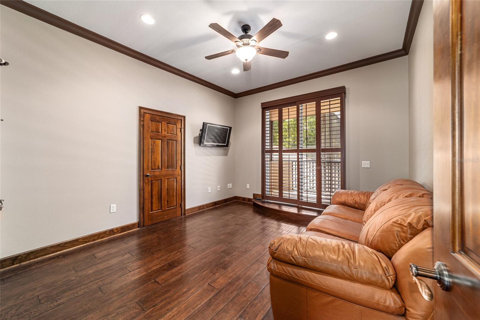 BELLECHASE LAURELS - Residential