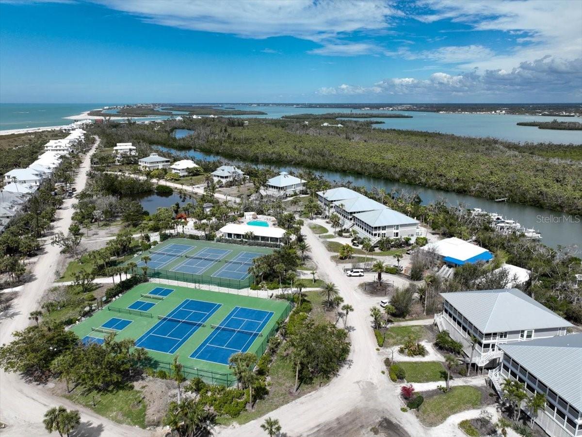 PALM ISLAND BAY VILLAS - Residential
