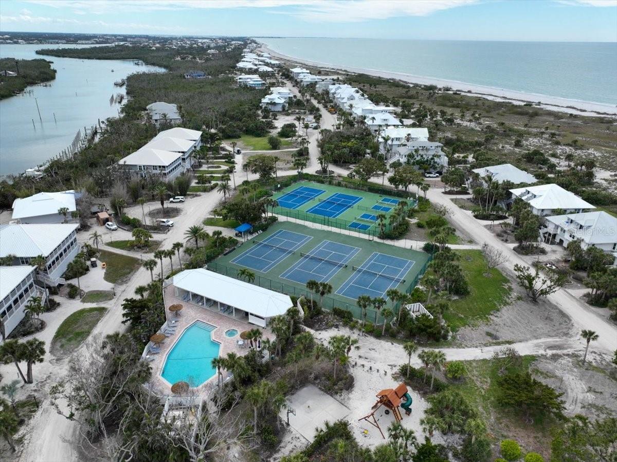 PALM ISLAND BAY VILLAS - Residential
