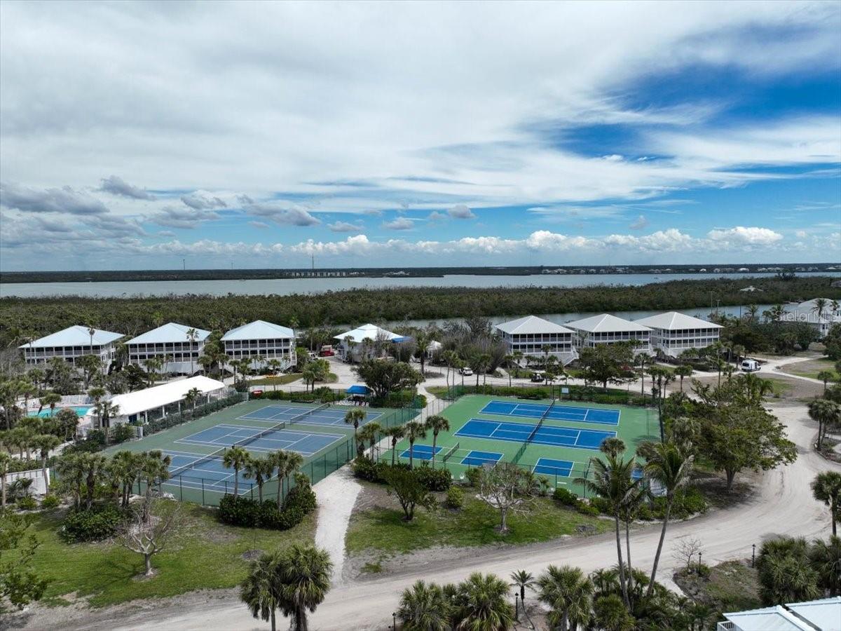 PALM ISLAND BAY VILLAS - Residential