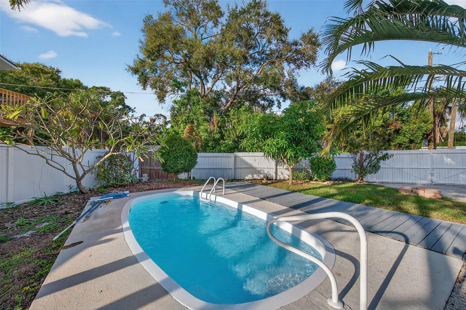 BOARDMAN & GOETZ OF DAVISTA - Residential