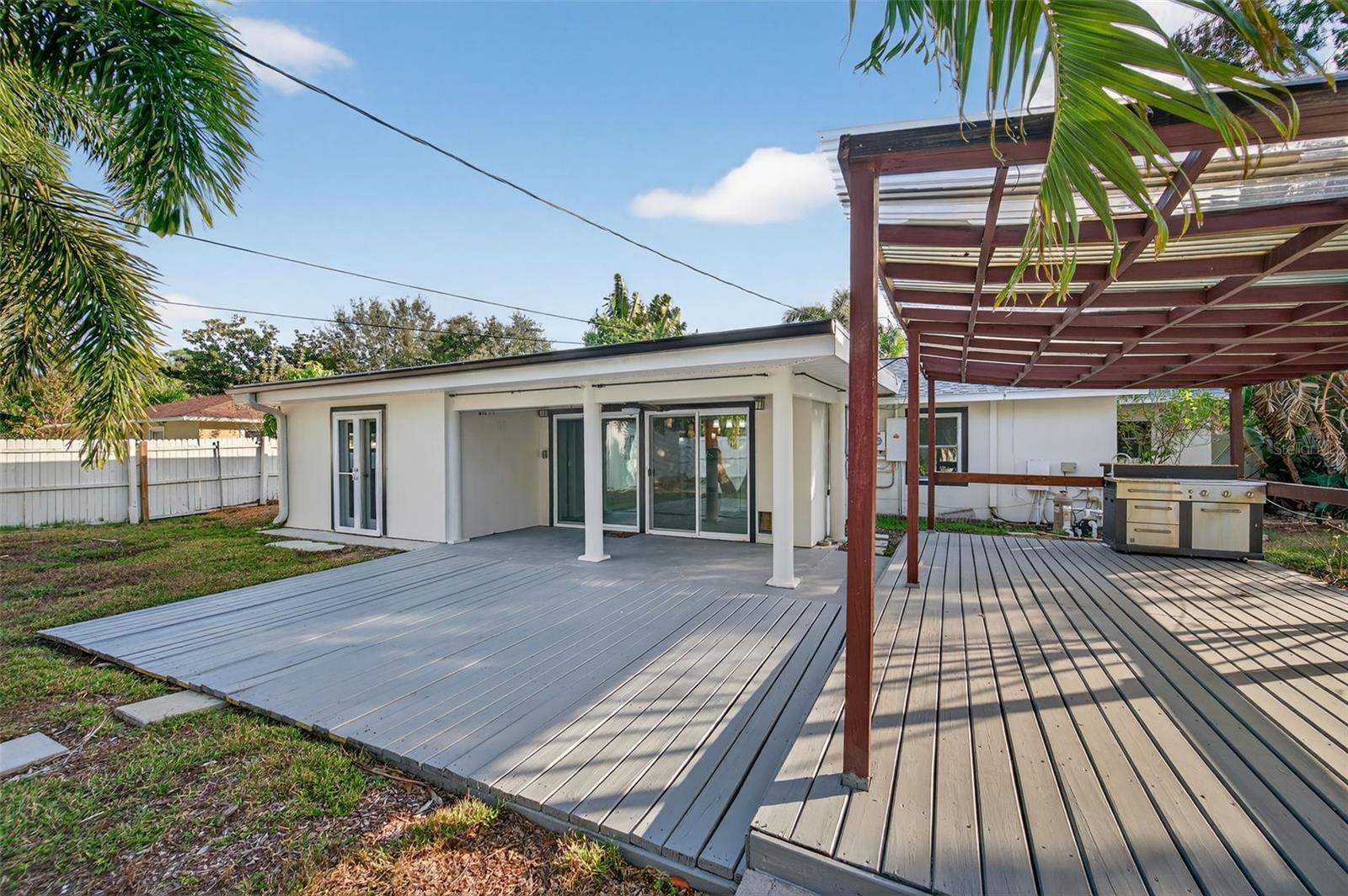 BOARDMAN & GOETZ OF DAVISTA - Residential