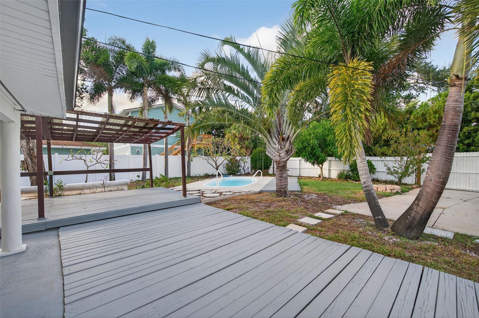 BOARDMAN & GOETZ OF DAVISTA - Residential