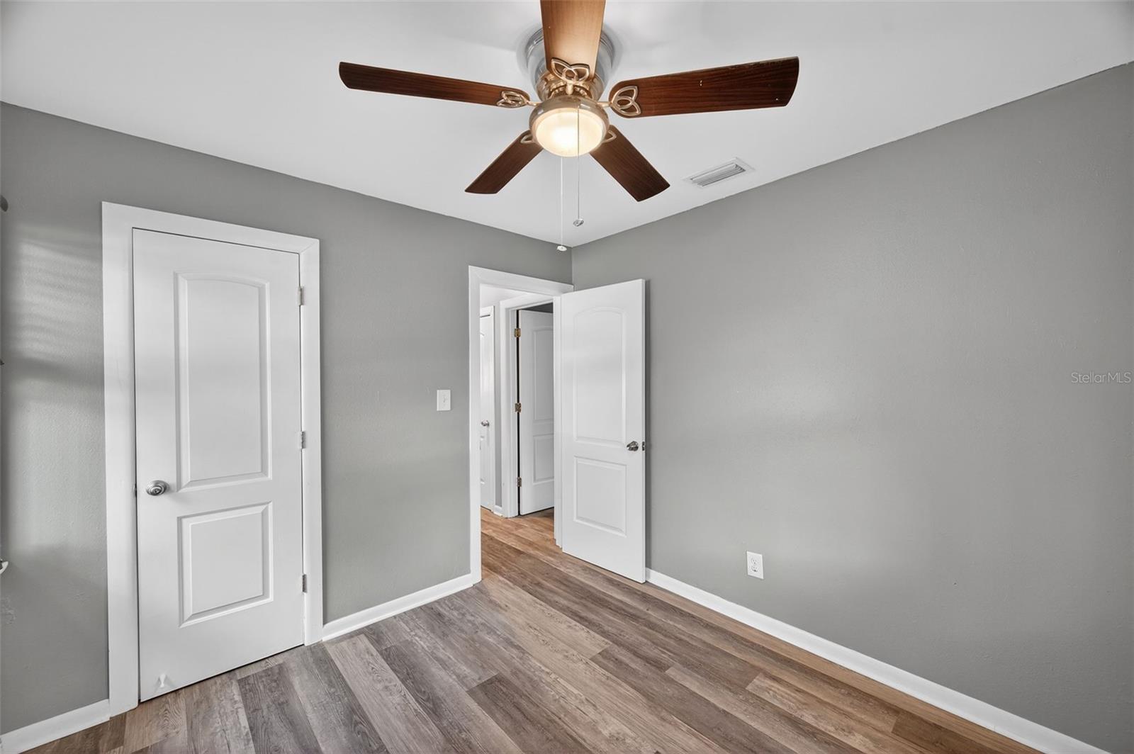 BOARDMAN & GOETZ OF DAVISTA - Residential