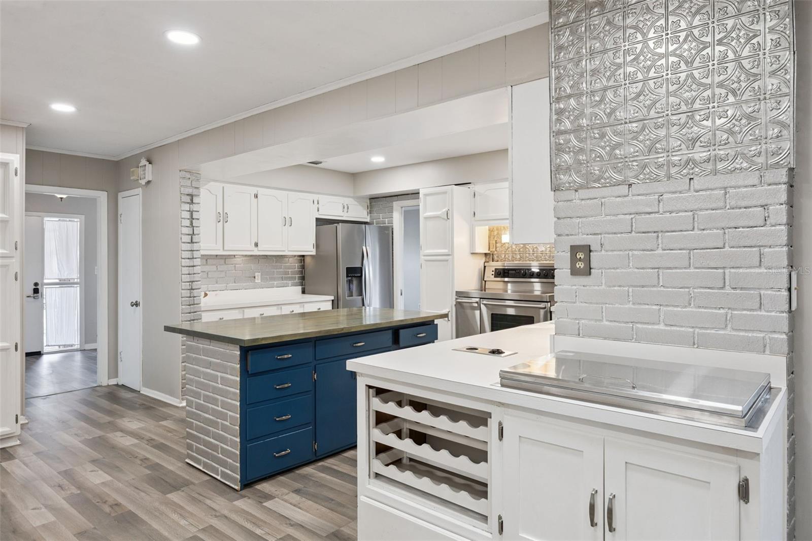 ISLE/CATALINA - Residential