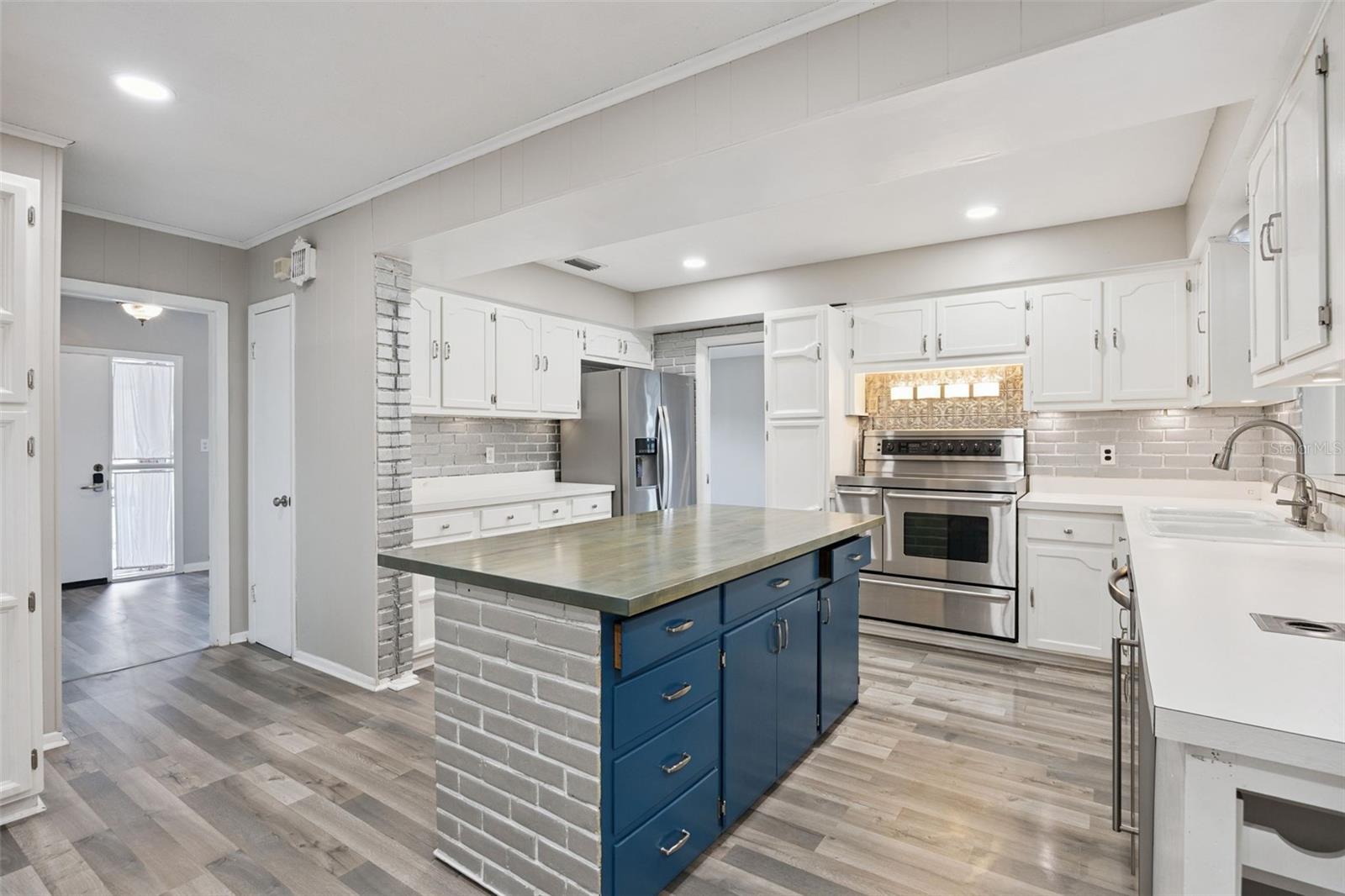 ISLE/CATALINA - Residential