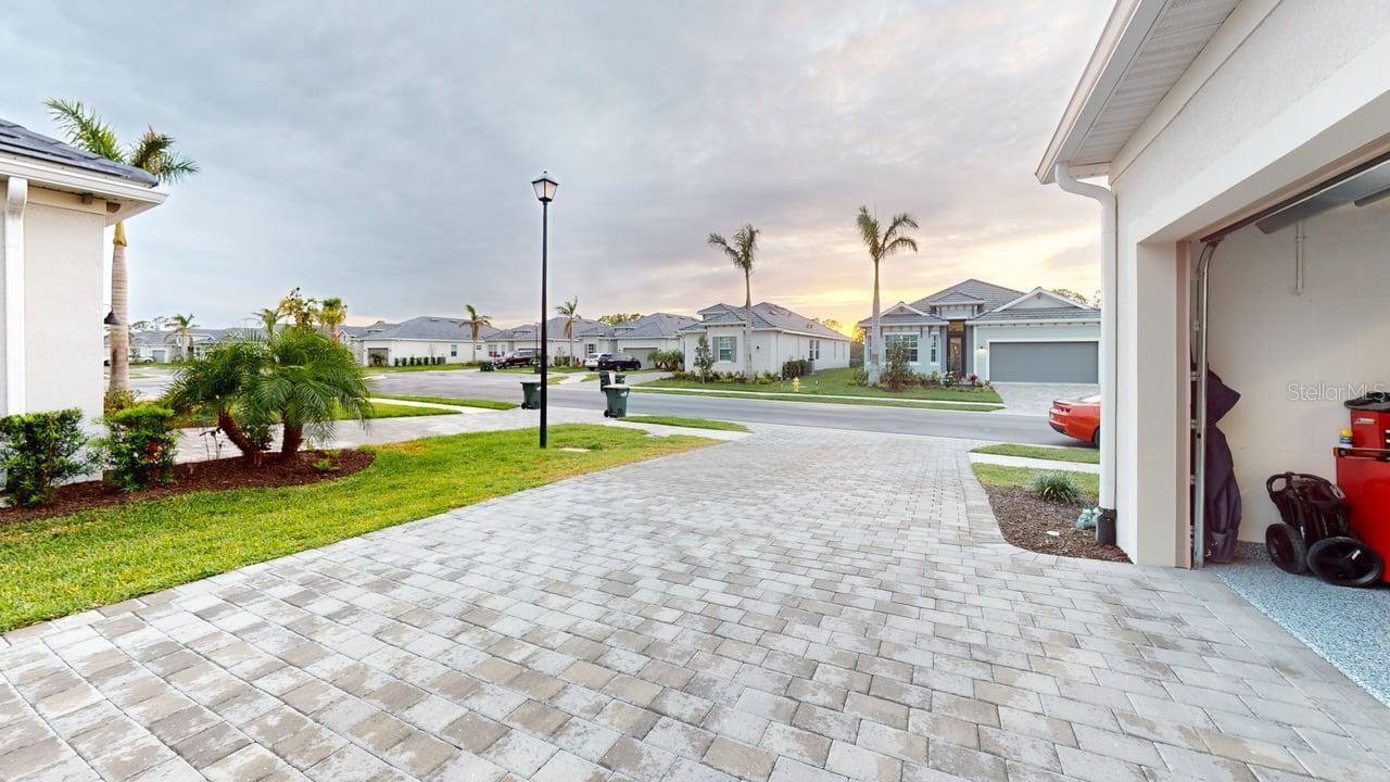 WELLEN PARK GOLF & COUNTRY CLUB - Residential