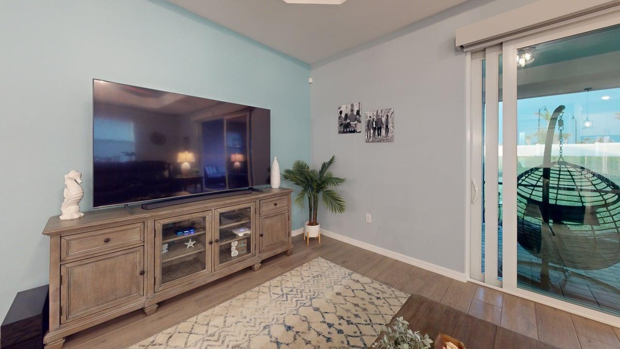 WELLEN PARK GOLF & COUNTRY CLUB - Residential