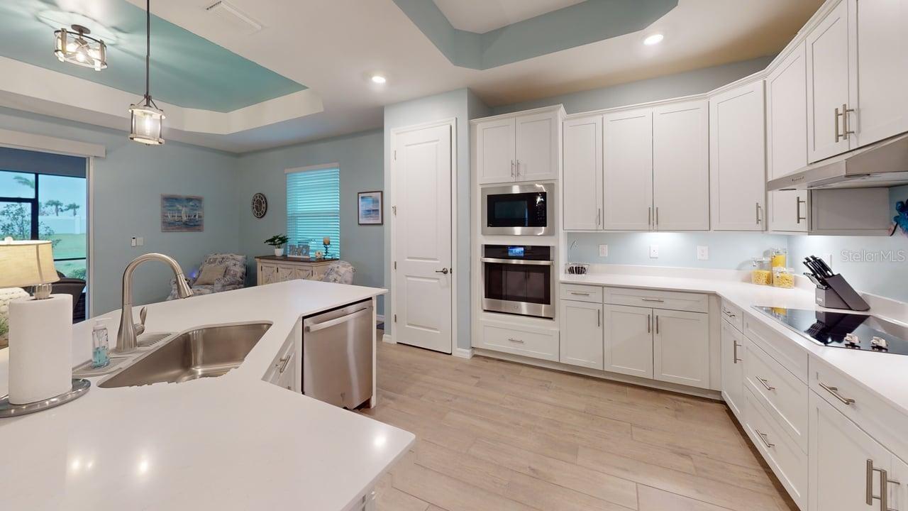 WELLEN PARK GOLF & COUNTRY CLUB - Residential