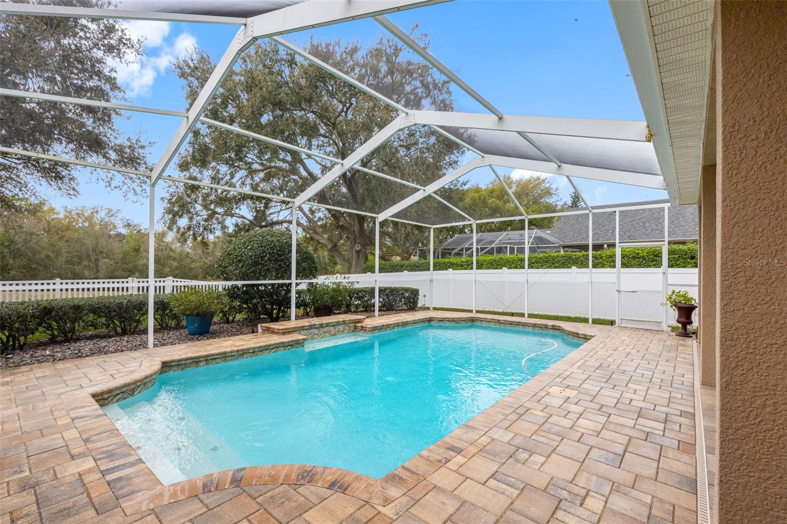 RIVERSIDE ESTATES - Residential