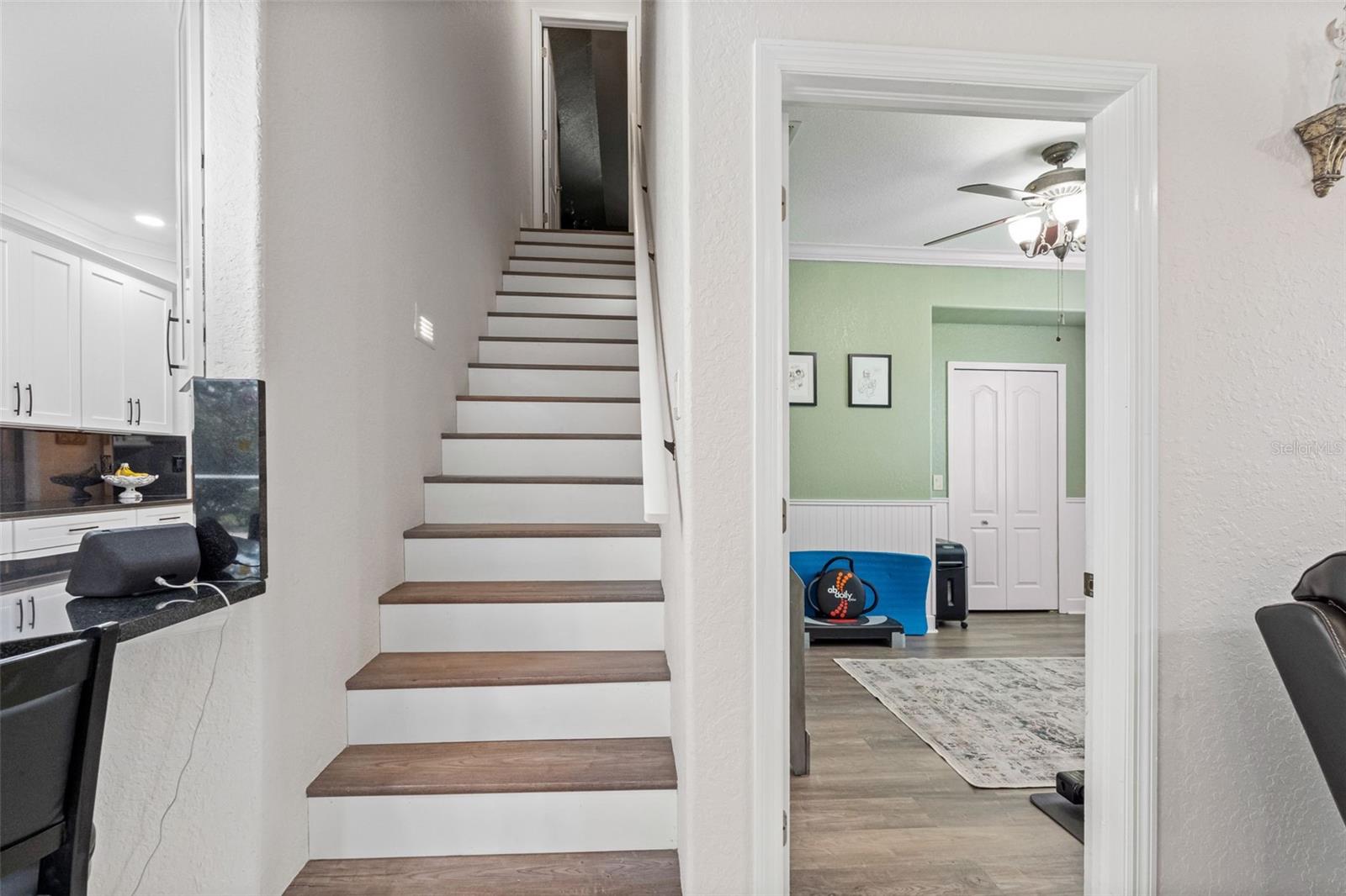 RIVERSIDE ESTATES - Residential