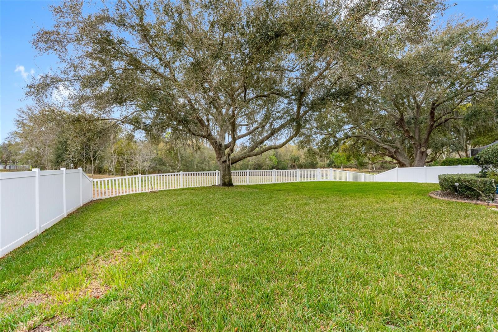 RIVERSIDE ESTATES - Residential