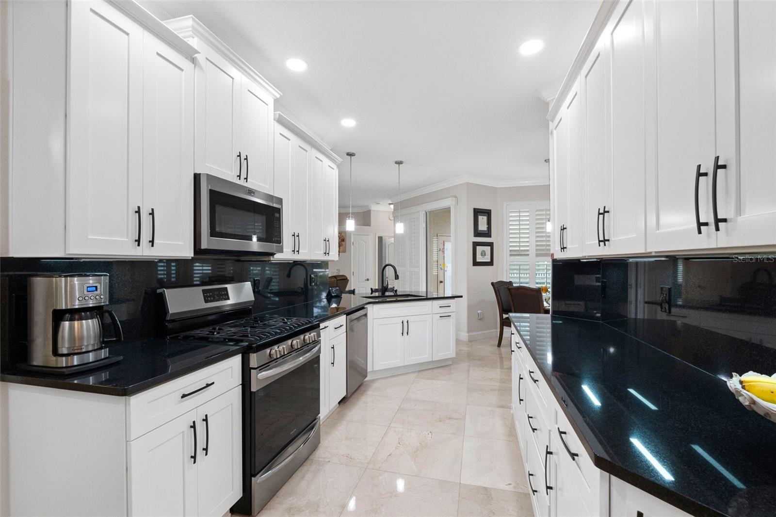 RIVERSIDE ESTATES - Residential