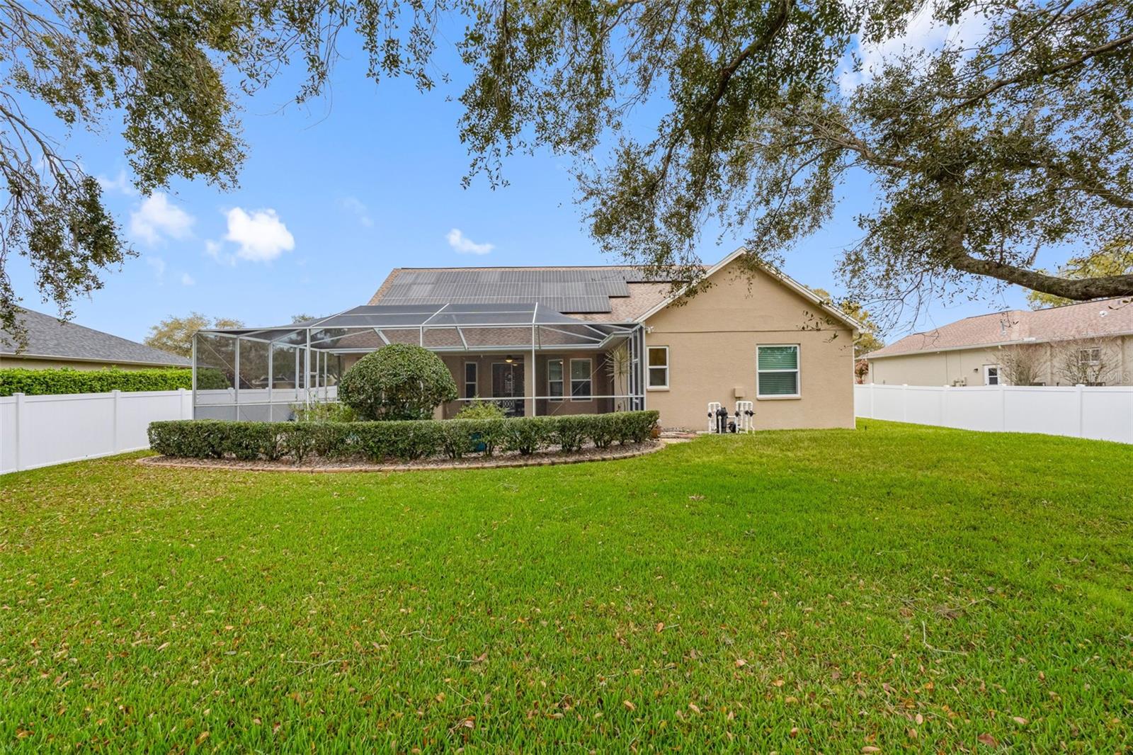 RIVERSIDE ESTATES - Residential