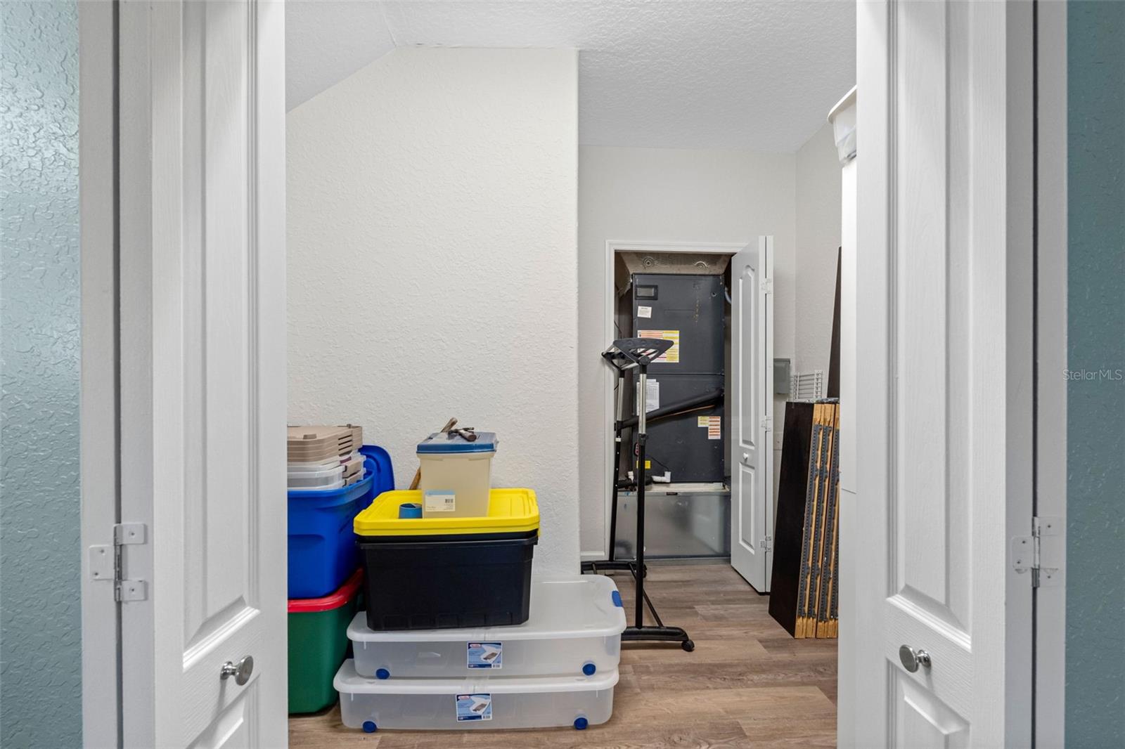 RIVERSIDE ESTATES - Residential