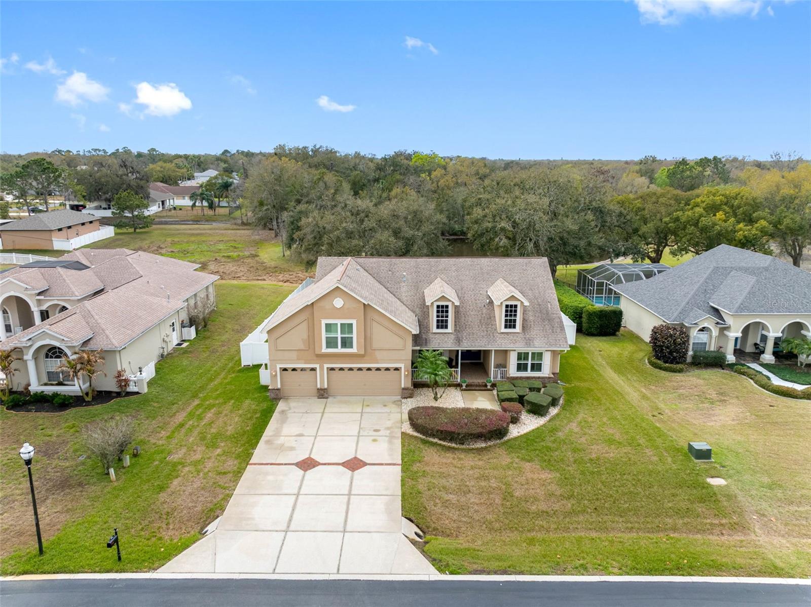 RIVERSIDE ESTATES - Residential