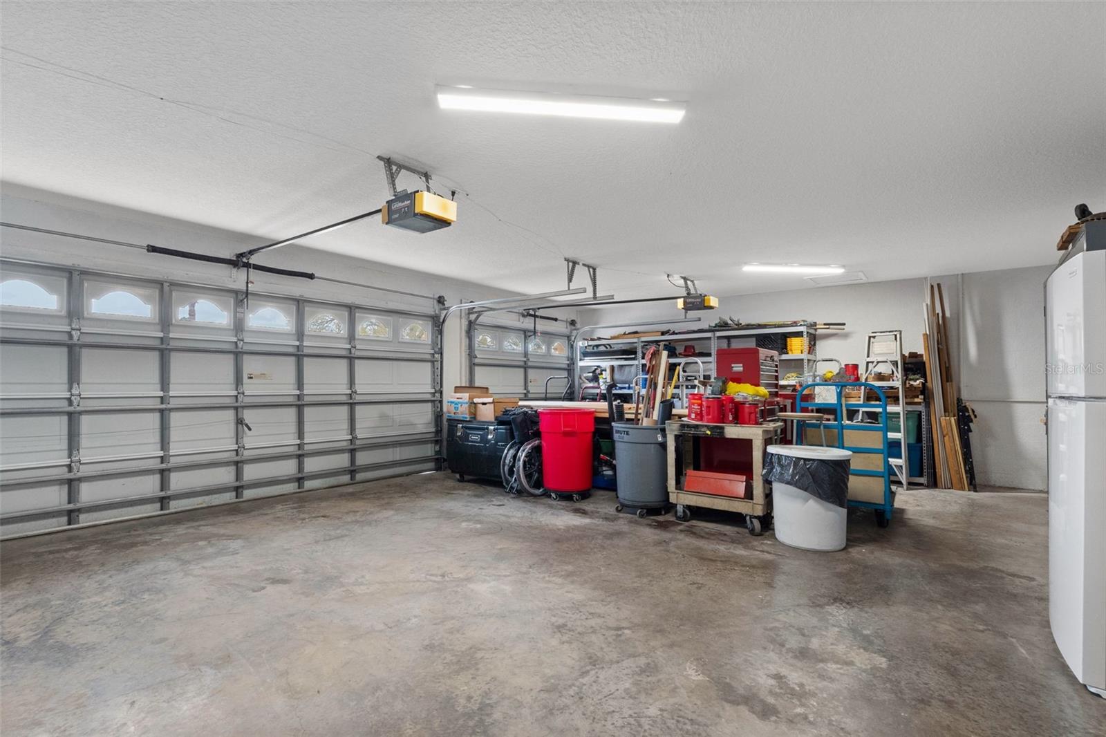 RIVERSIDE ESTATES - Residential