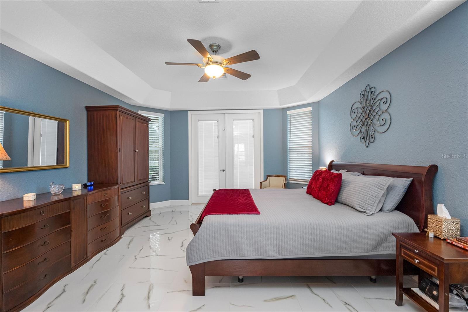 RIVERSIDE ESTATES - Residential