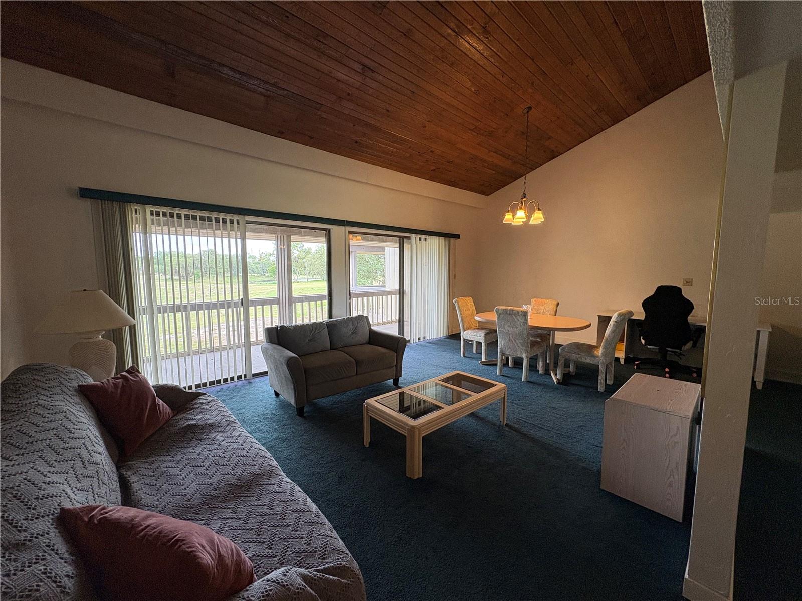 GRENELEFE CAMELOT CONDO UNIT 05 PH 01 - Residential