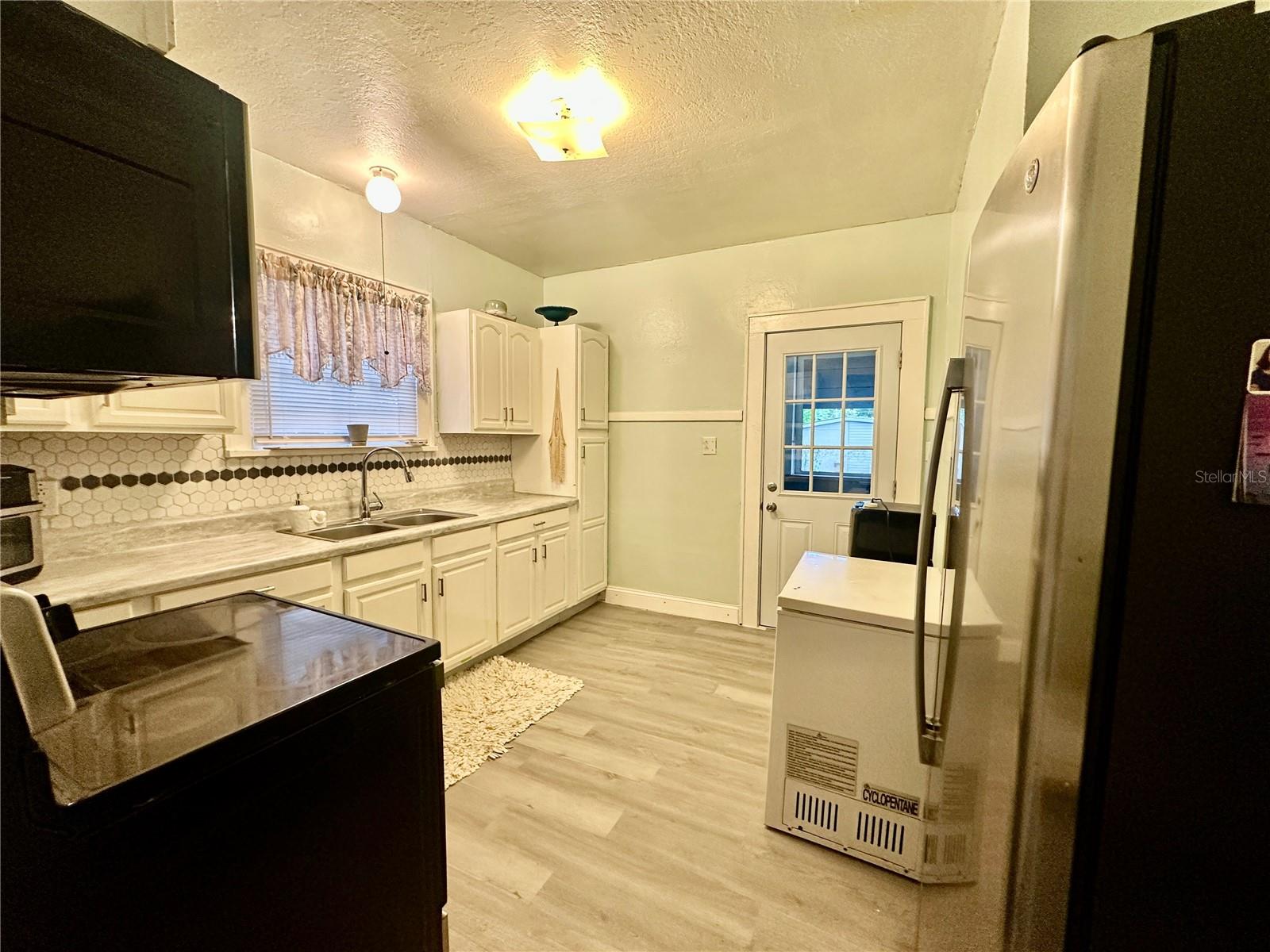 INWOOD - Residential