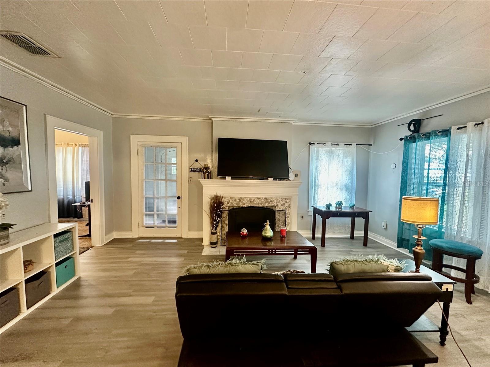INWOOD - Residential