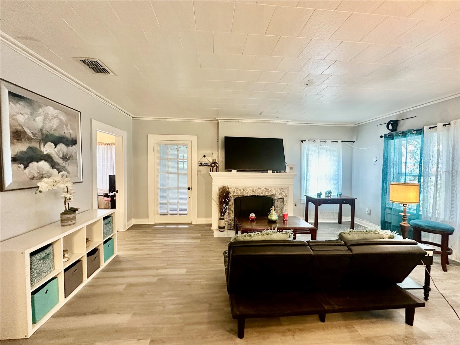 INWOOD - Residential