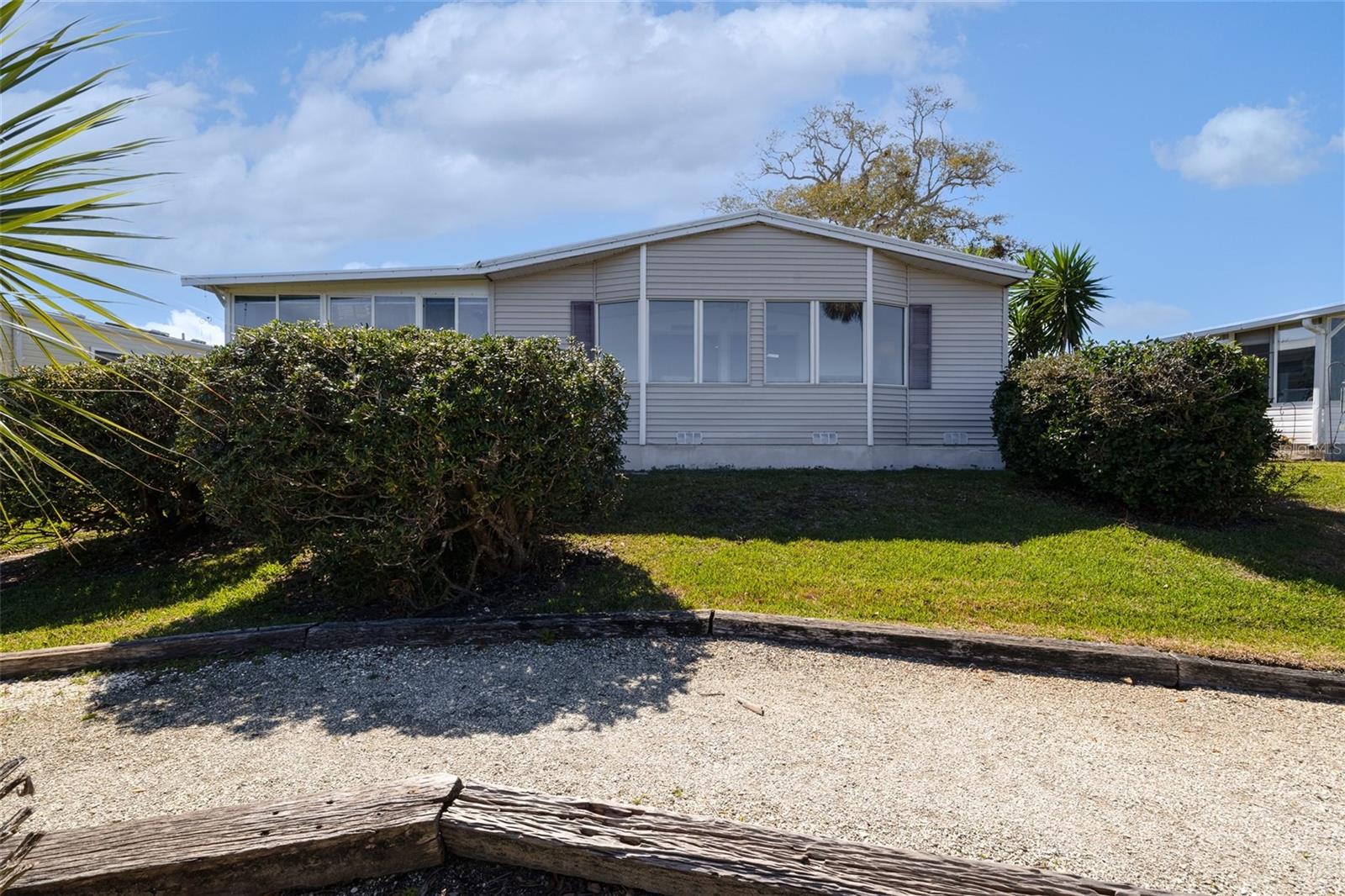 EDGEWATER LANDING PH 01 - Residential