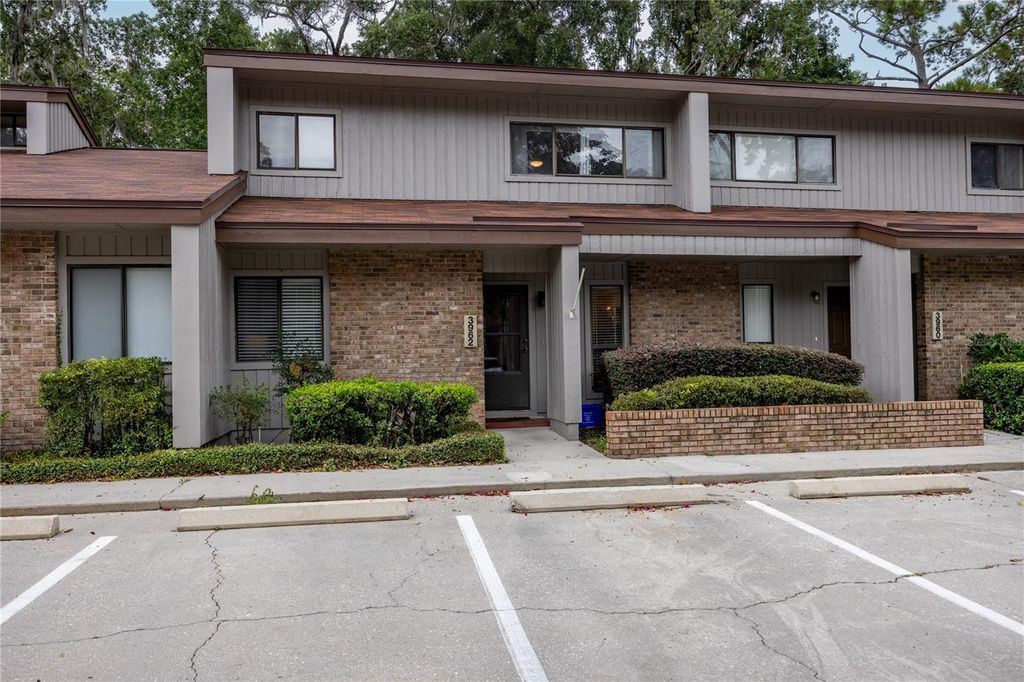 Photo of 3962 NW 29th Lane, Gainesville, FL 32606 (MLS # GC533921)