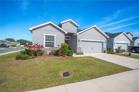 A home in LAKELAND