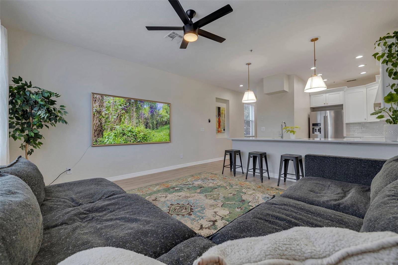 LANGS BUNGALOW COURT - Residential Lease