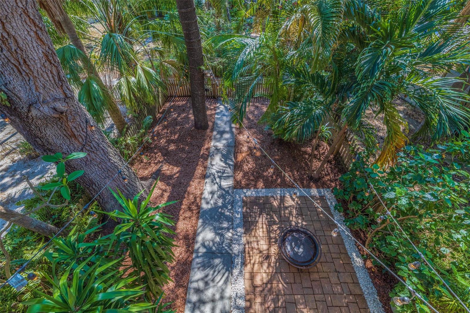 LANGS BUNGALOW COURT - Residential Lease