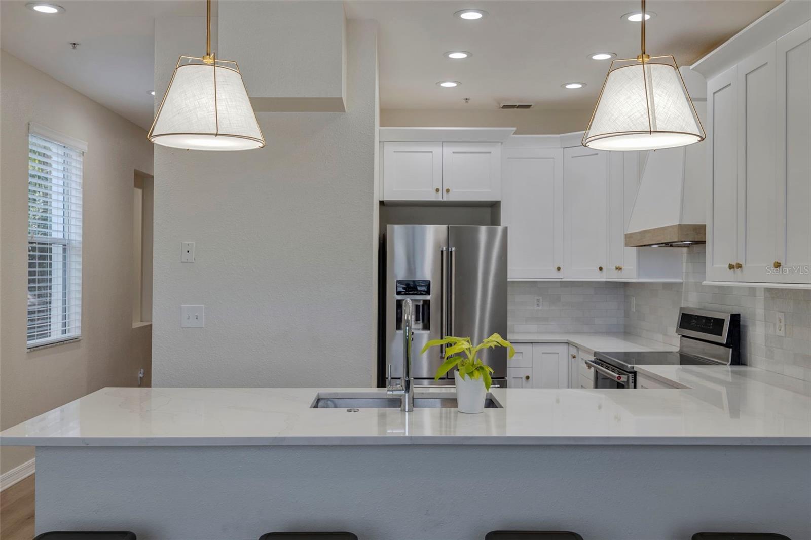LANGS BUNGALOW COURT - Residential Lease