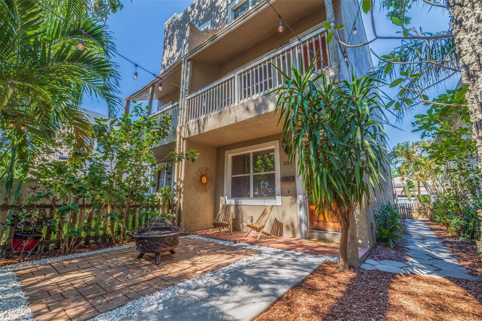 LANGS BUNGALOW COURT - Residential Lease