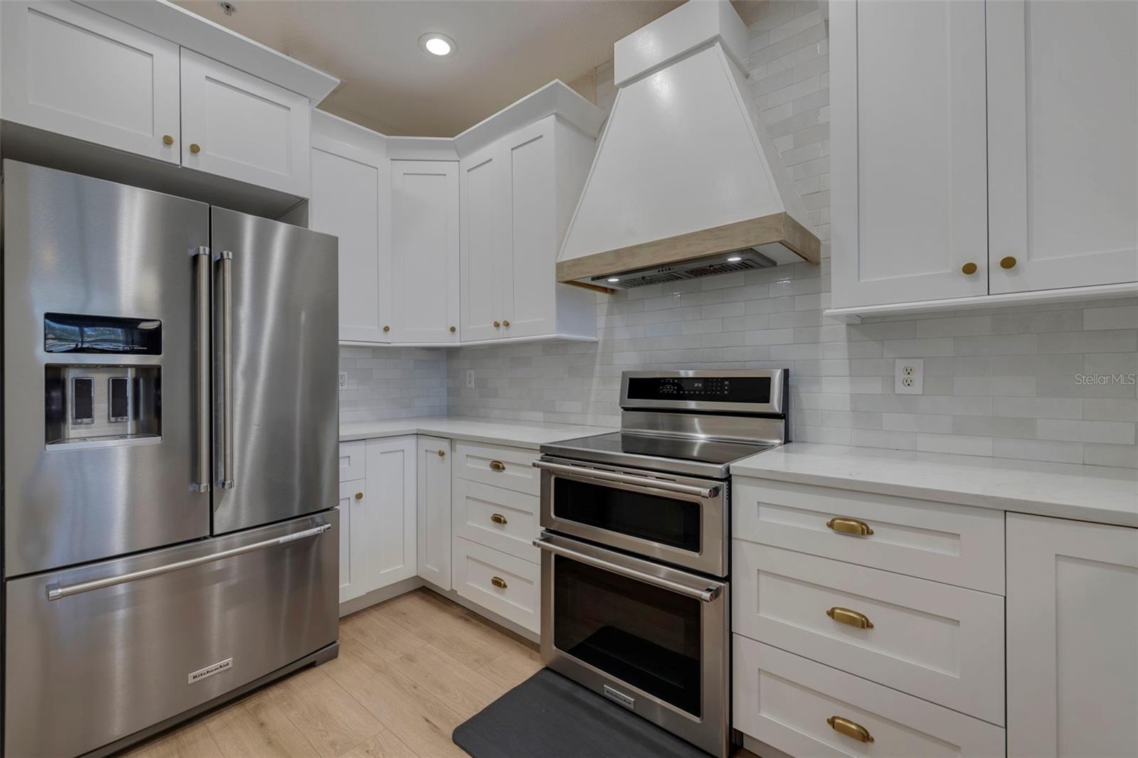 LANGS BUNGALOW COURT - Residential Lease