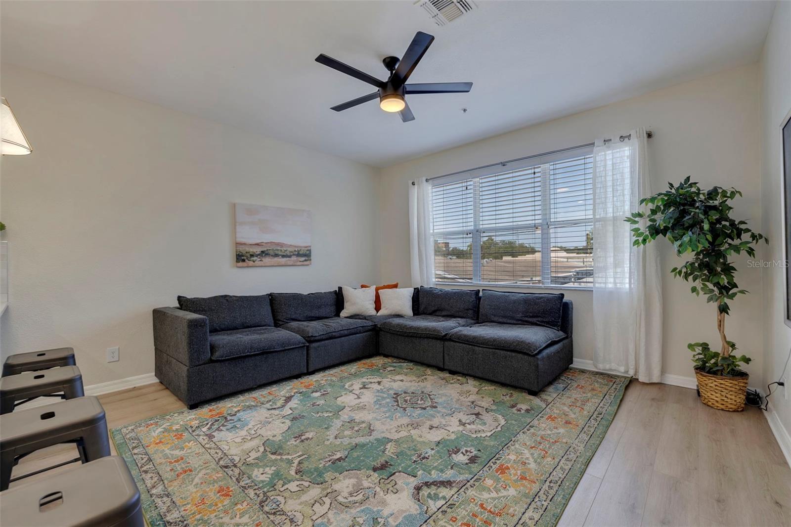 LANGS BUNGALOW COURT - Residential Lease