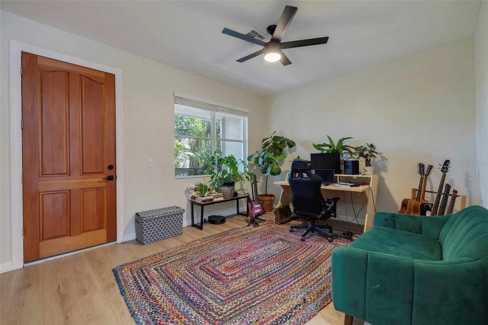 LANGS BUNGALOW COURT - Residential Lease
