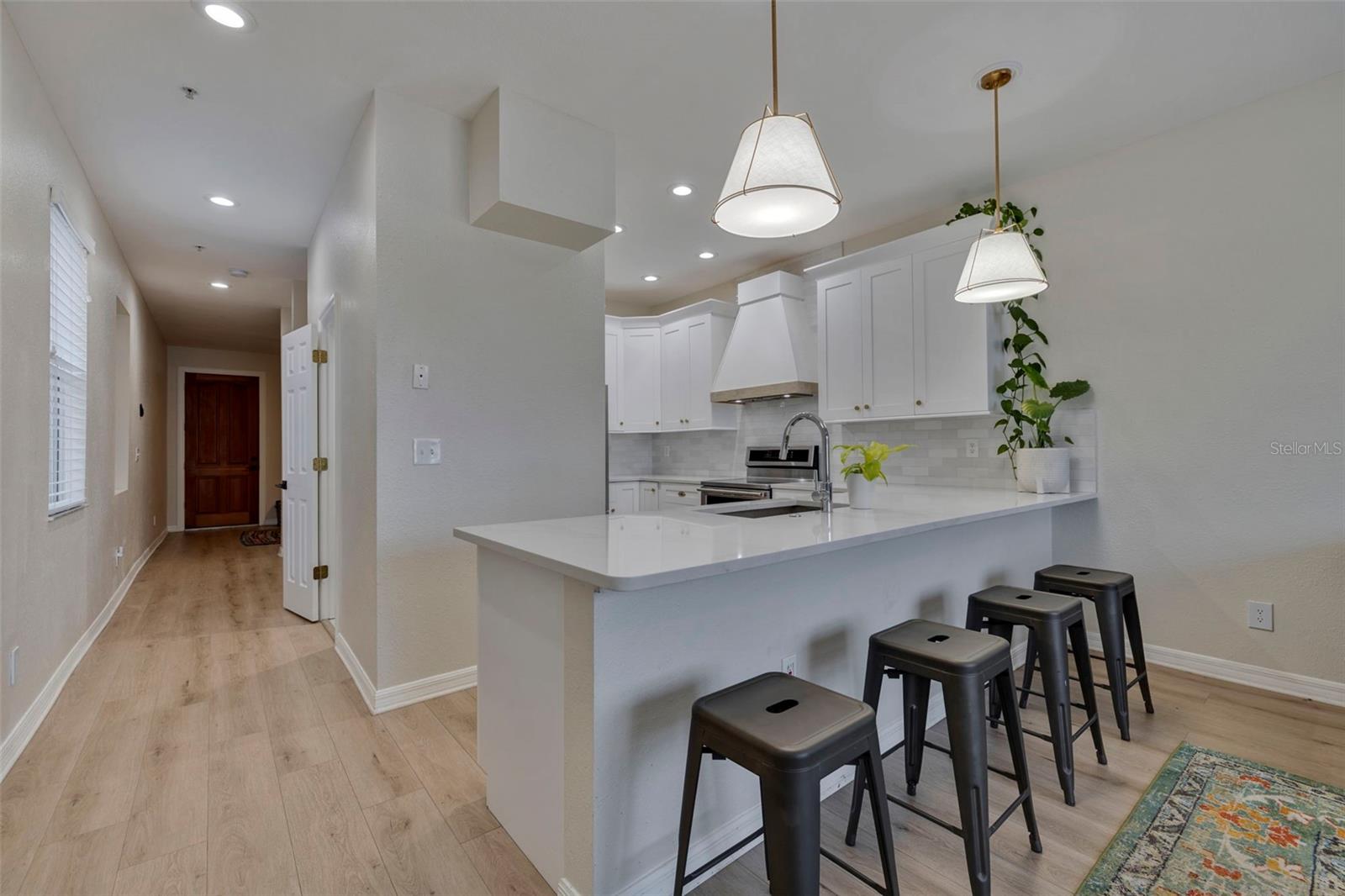 LANGS BUNGALOW COURT - Residential Lease