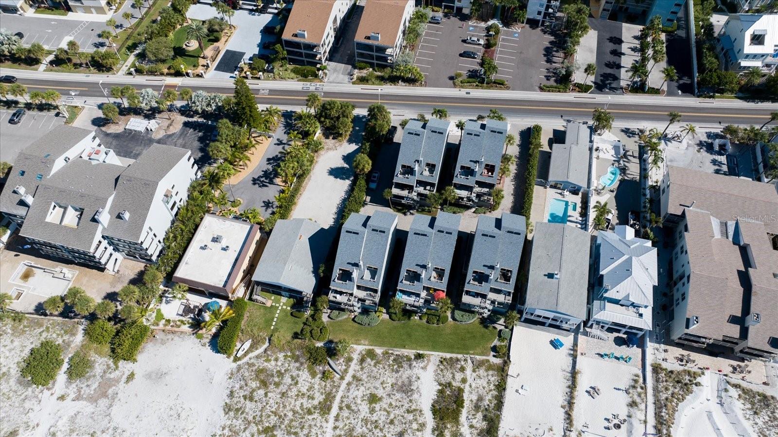 PELICANS POINTE BEACH HOMES - Residential