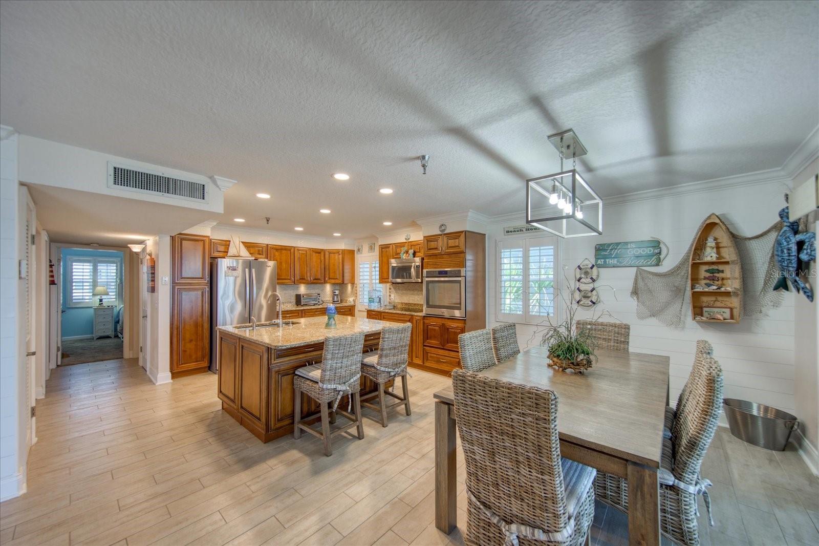 PELICANS POINTE BEACH HOMES - Residential