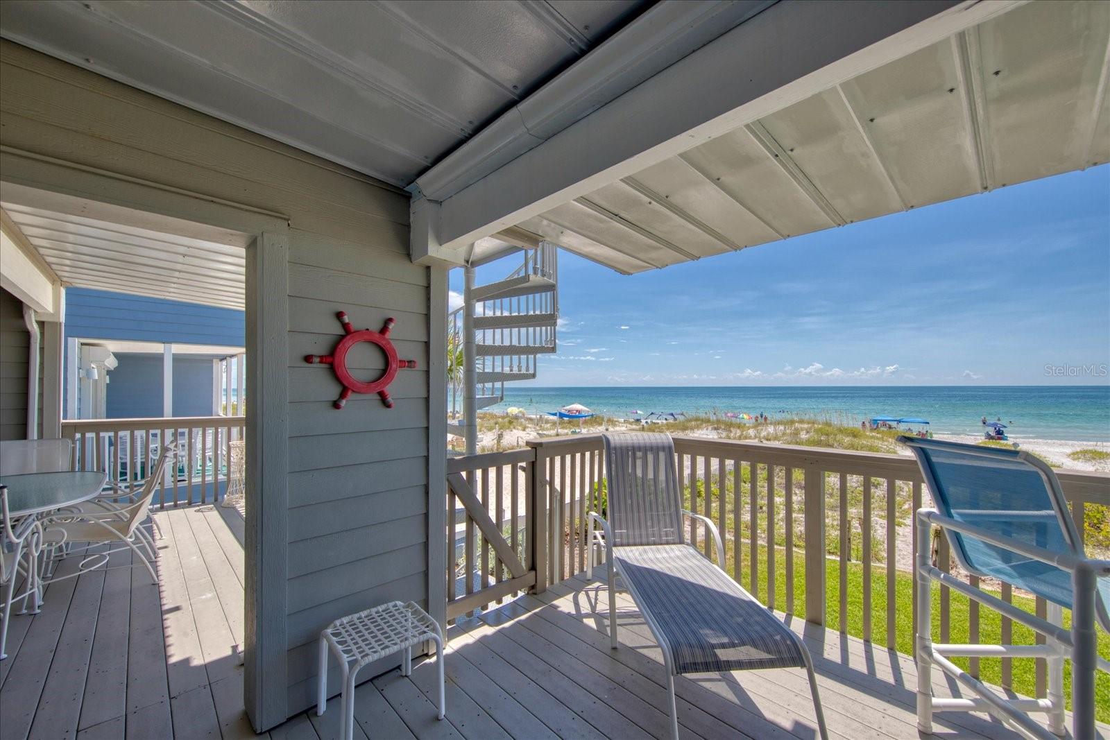 PELICANS POINTE BEACH HOMES - Residential