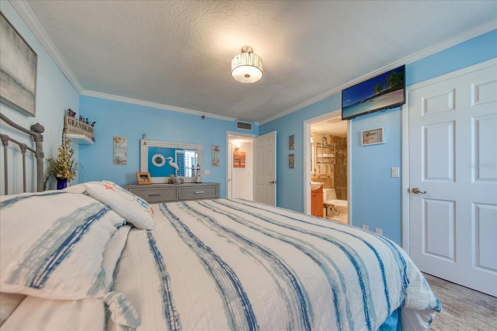 PELICANS POINTE BEACH HOMES - Residential