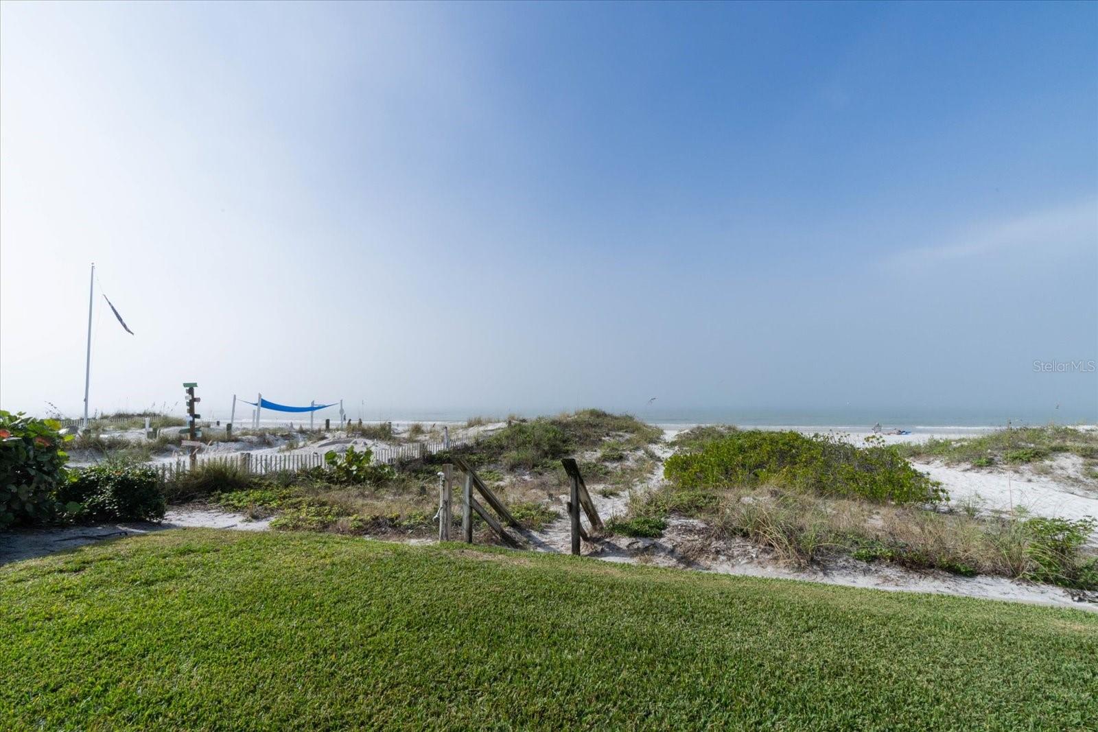 PELICANS POINTE BEACH HOMES - Residential