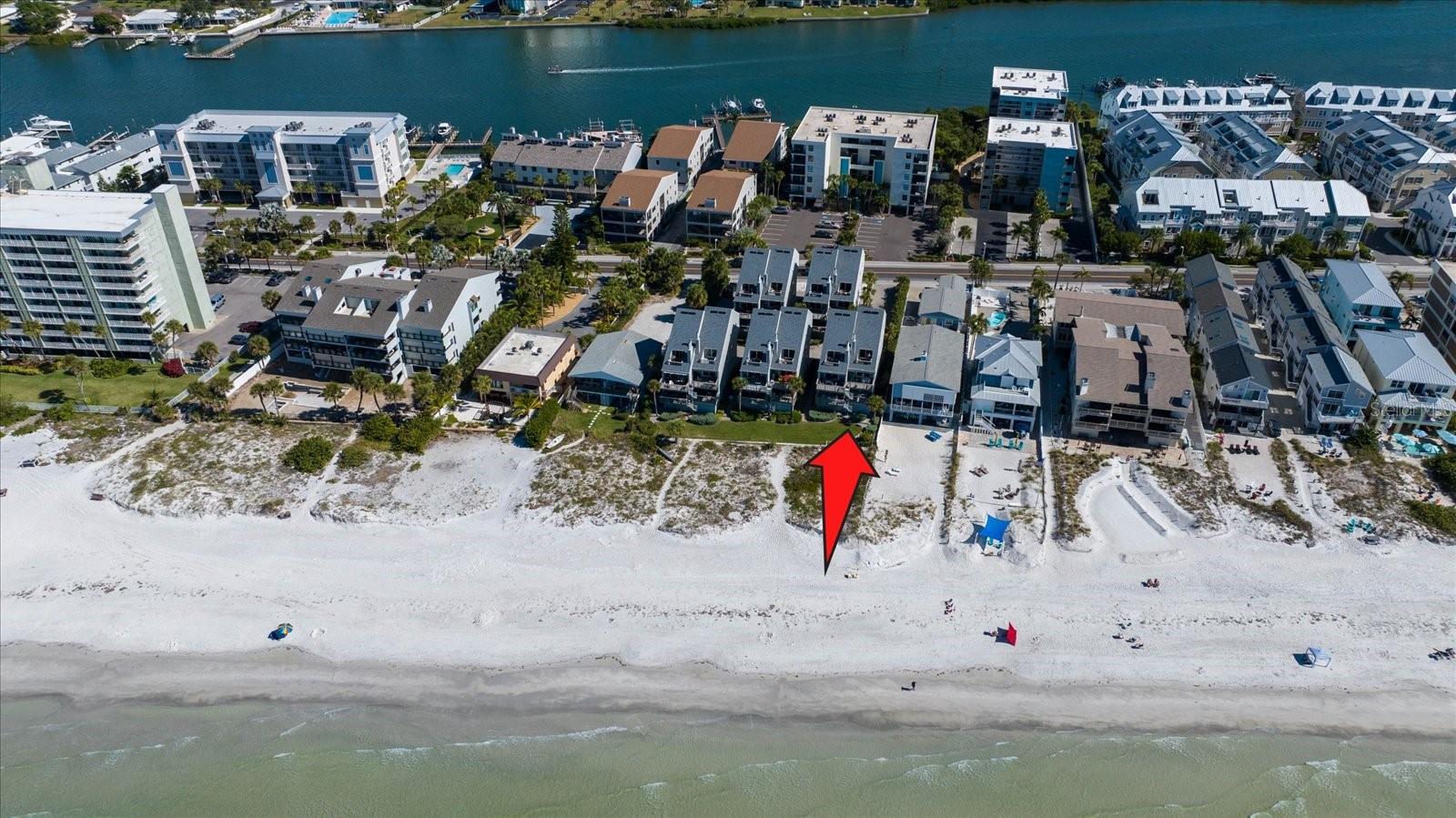 PELICANS POINTE BEACH HOMES - Residential