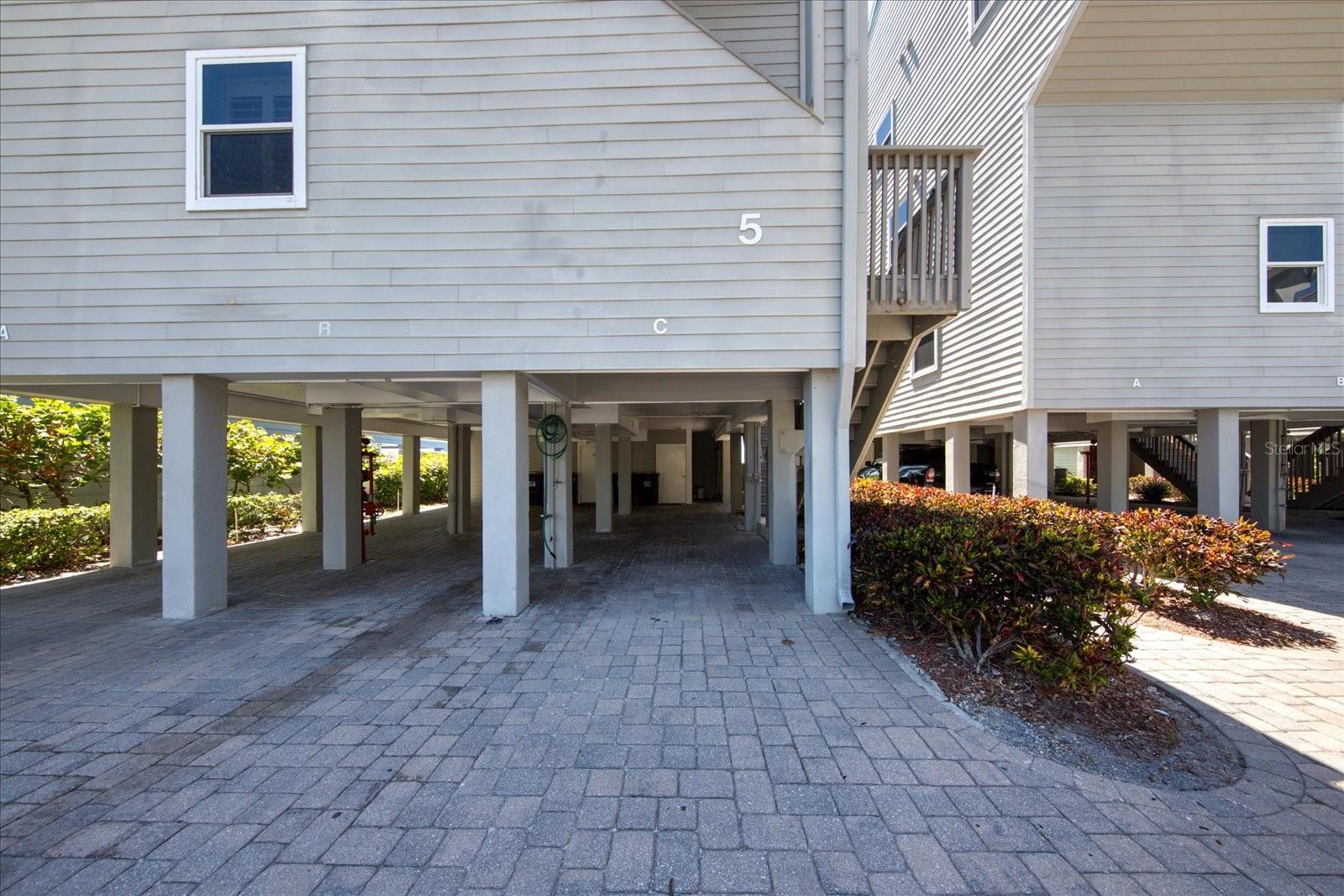 PELICANS POINTE BEACH HOMES - Residential