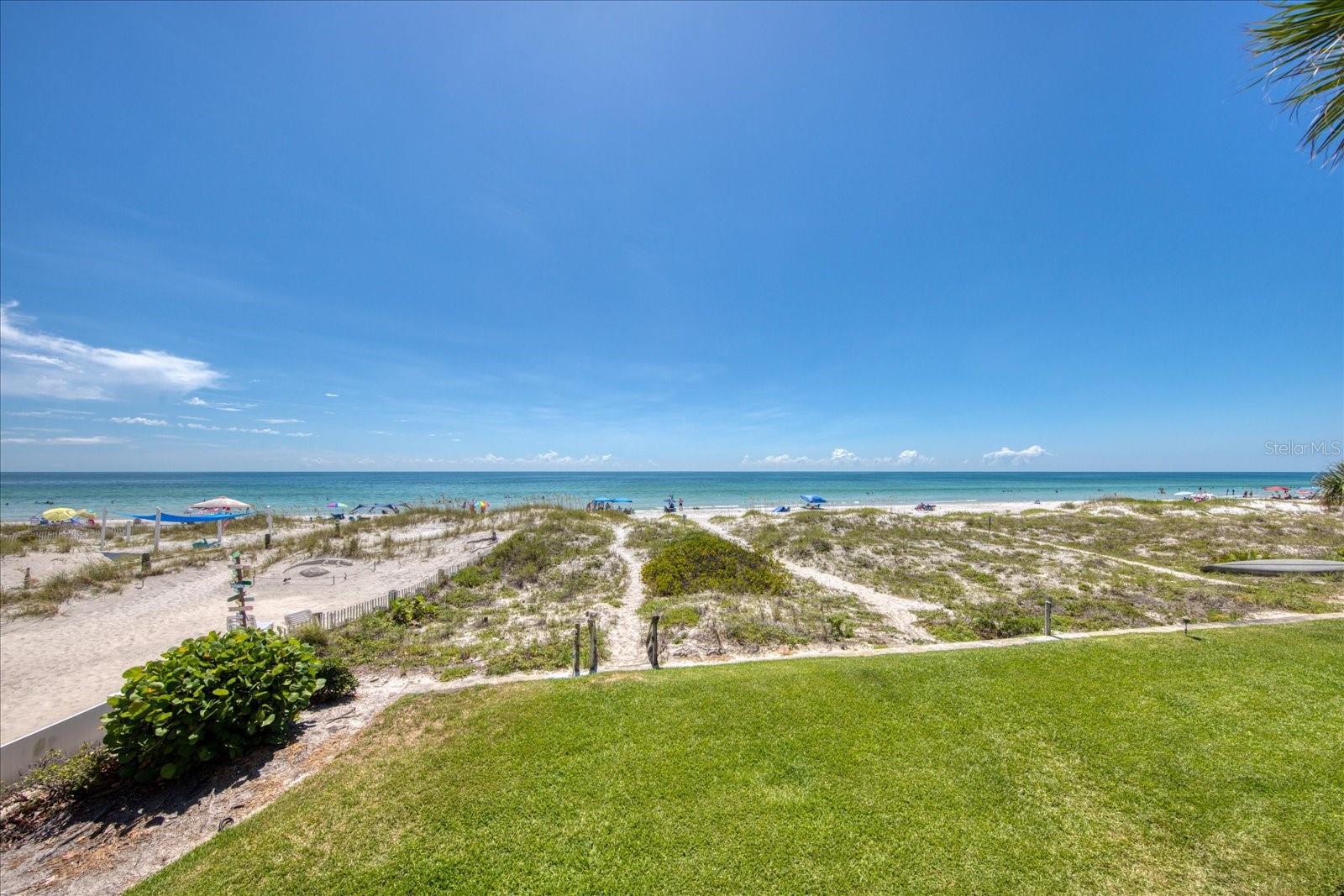 PELICANS POINTE BEACH HOMES - Residential